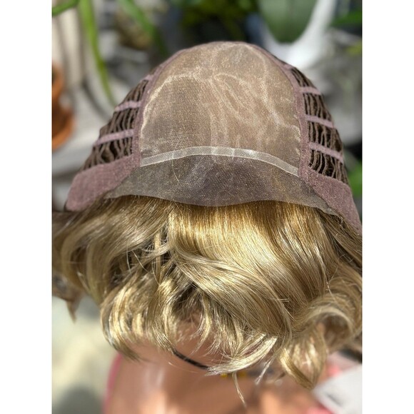 Jon Renau “January” wig in color Malibu blond New main image 5